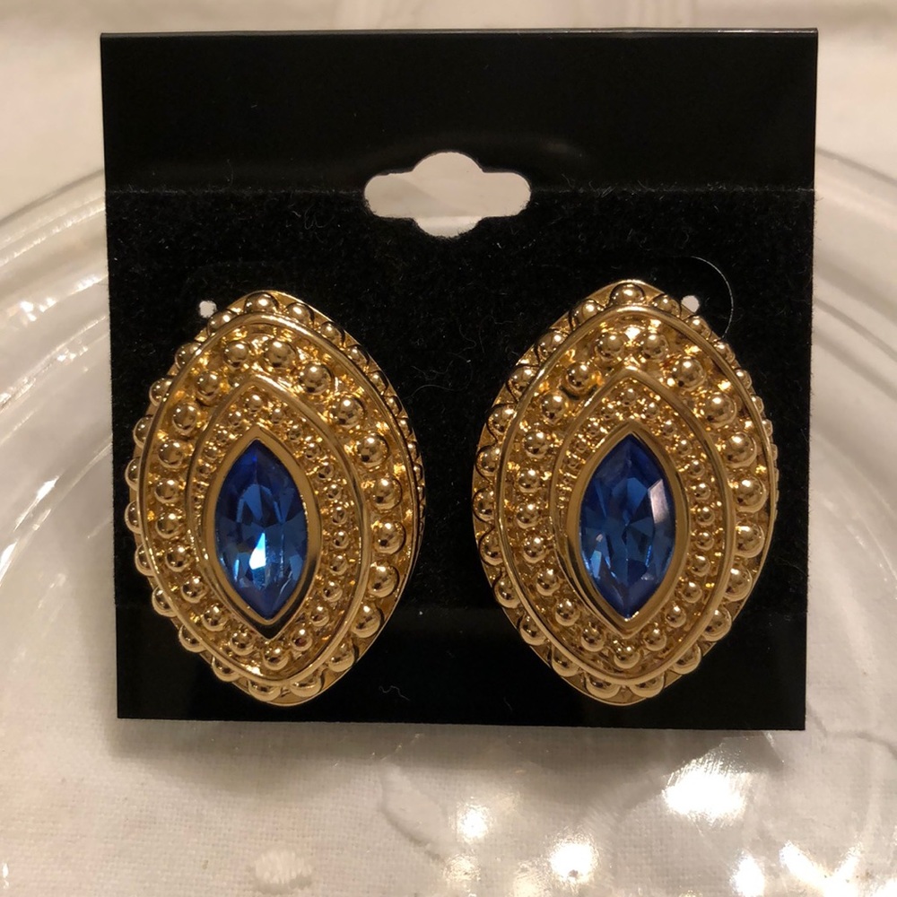 💐Vintage Swarovski Pierced Earrings 💐